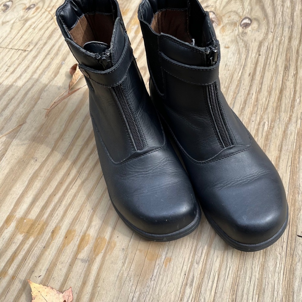 Sanita Black Leather Front Zip Ankle Boots Slip Resistant Professional Size 40